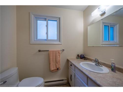 50 Prospect Street, Port Dover, ON - Indoor Photo Showing Bathroom