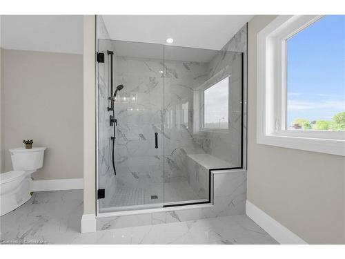 85 Duchess Drive, Delhi, ON - Indoor Photo Showing Bathroom