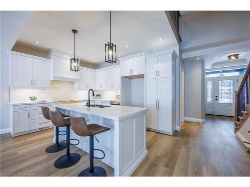 82 Duchess Drive, Delhi, ON - Indoor Photo Showing Kitchen With Upgraded Kitchen