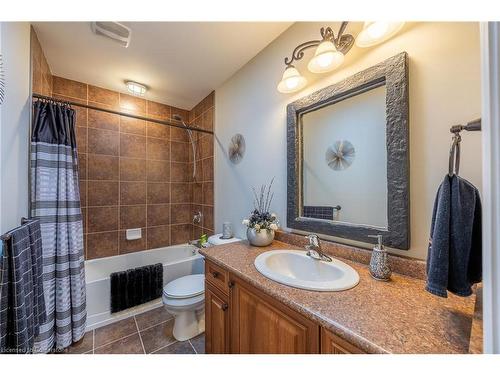 73 Upper Canada Drive, Port Rowan, ON - Indoor Photo Showing Bathroom