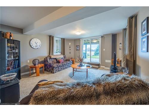 73 Upper Canada Drive, Port Rowan, ON - Indoor Photo Showing Living Room