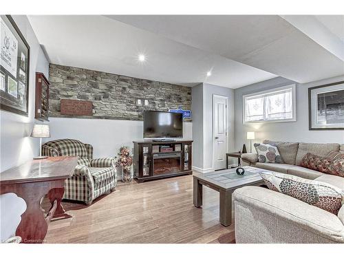 43 Redbud Crescent, Simcoe, ON - Indoor Photo Showing Living Room