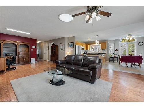 23 Walsingham Drive, Port Rowan, ON - Indoor Photo Showing Living Room