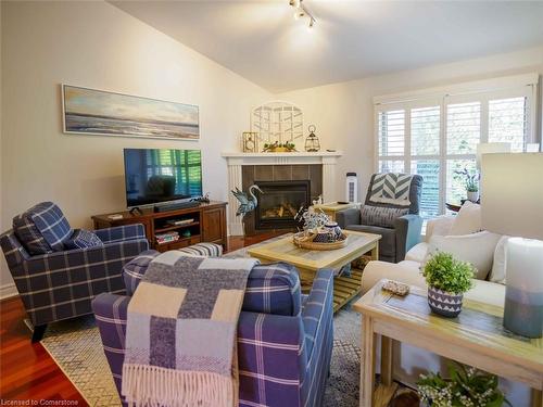 4-19 Somerset Drive, Port Dover, ON - Indoor Photo Showing Living Room With Fireplace