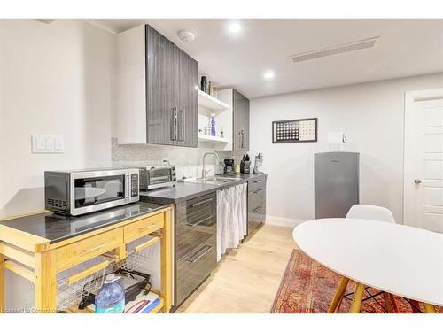 8 Tamarack Way, Simcoe, ON - Indoor Photo Showing Kitchen