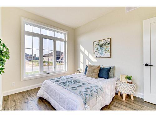 53 Duchess Drive, Delhi, ON - Indoor Photo Showing Bedroom