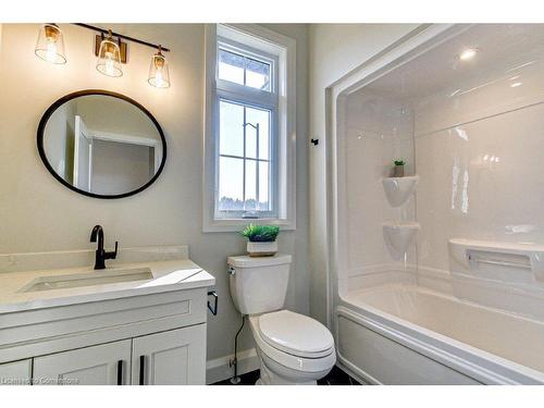 53 Duchess Drive, Delhi, ON - Indoor Photo Showing Bathroom