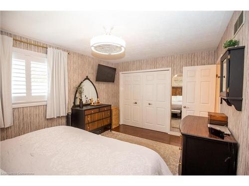 51 Leslie Avenue, Port Dover, ON - Indoor Photo Showing Bedroom