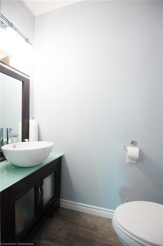 102 Brook Street, Simcoe, ON - Indoor Photo Showing Bathroom