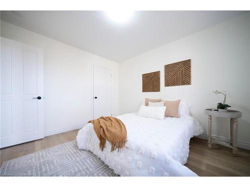 42 Falls Crescent, Simcoe, ON - Indoor Photo Showing Bedroom