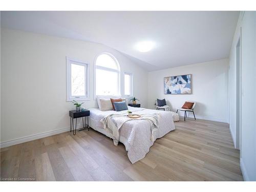 42 Falls Crescent, Simcoe, ON - Indoor Photo Showing Bedroom