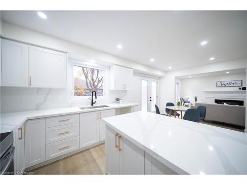 42 Falls Crescent, Simcoe, ON - Indoor Photo Showing Kitchen