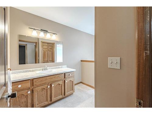 45 Kennedy Road, Simcoe, ON - Indoor Photo Showing Bathroom