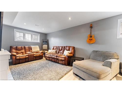 59 Driftwood Drive, Simcoe, ON - Indoor Photo Showing Living Room