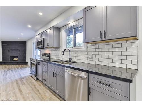 22 Atwood Crescent, Simcoe, ON - Indoor Photo Showing Kitchen With Double Sink With Upgraded Kitchen