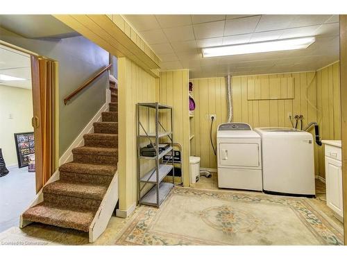 124 Victoria Street, Simcoe, ON - Indoor Photo Showing Laundry Room