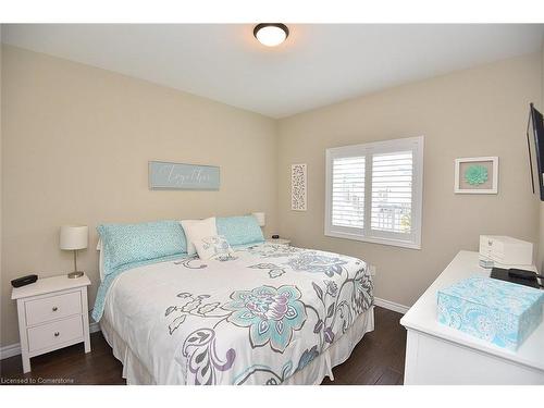 24-80 New Lakeshore Road, Port Dover, ON - Indoor Photo Showing Bedroom