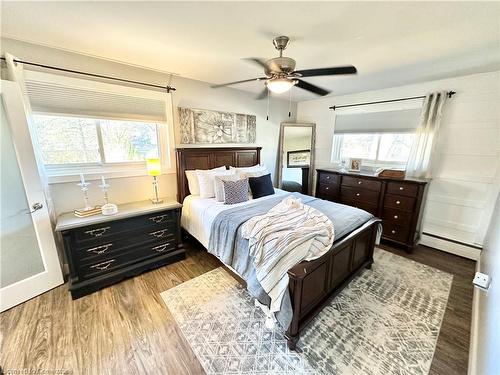 1 Maple Lane, Tillsonburg, ON - Indoor Photo Showing Bedroom