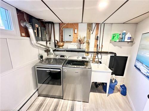 1 Maple Lane, Tillsonburg, ON - Indoor Photo Showing Laundry Room