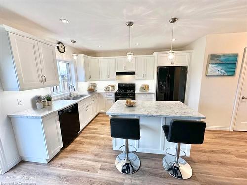 133 Brown Street, Port Dover, ON - Indoor Photo Showing Kitchen With Double Sink With Upgraded Kitchen