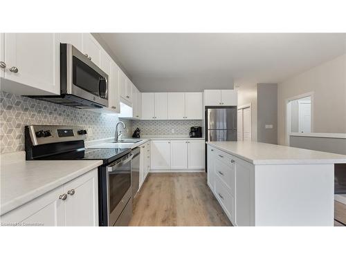 10 Meadowhawk Lane, Simcoe, ON - Indoor Photo Showing Kitchen With Stainless Steel Kitchen With Upgraded Kitchen