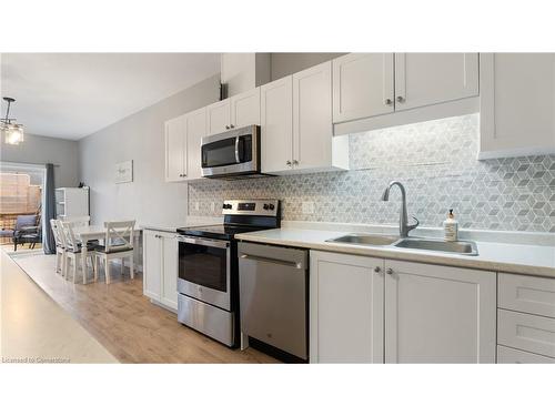 10 Meadowhawk Lane, Simcoe, ON - Indoor Photo Showing Kitchen With Stainless Steel Kitchen With Double Sink With Upgraded Kitchen