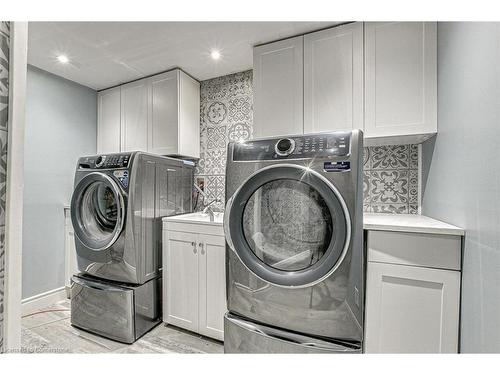 5 Avon Court Court, Port Dover, ON - Indoor Photo Showing Laundry Room