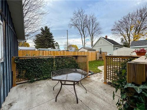 174 Wellington Street, Waterford, ON - Outdoor With Backyard