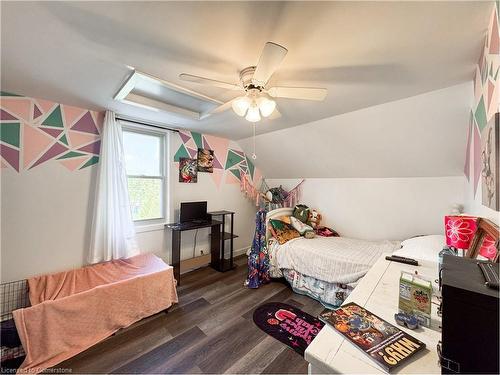 174 Wellington Street, Waterford, ON - Indoor Photo Showing Bedroom