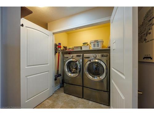 237 Schooner Drive, Port Dover, ON - Indoor Photo Showing Laundry Room