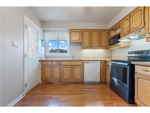 118 Oak Street, Simcoe, ON - Indoor Photo Showing Kitchen