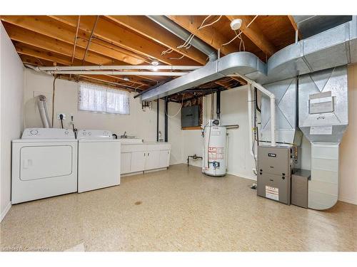 118 Oak Street, Simcoe, ON - Indoor Photo Showing Laundry Room