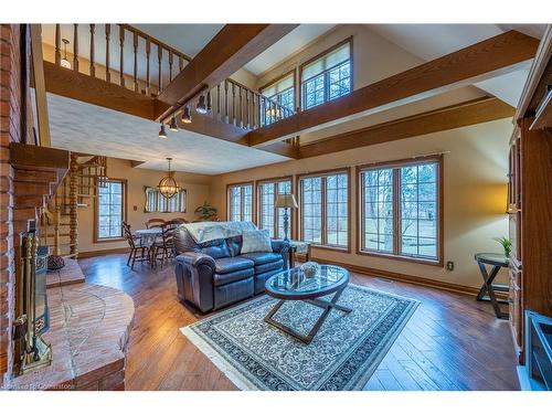 21 Mcdowell Road W, Langton, ON - Indoor Photo Showing Living Room