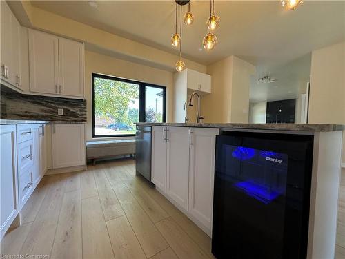 68 Hamilton Plank Rd, Port Dover, ON - Indoor Photo Showing Kitchen