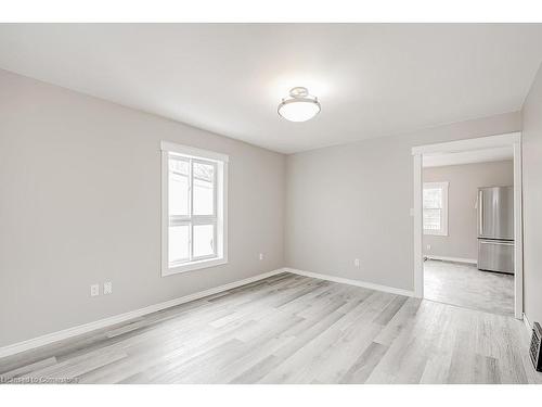 33 Rose Avenue, Brantford, ON - Indoor Photo Showing Other Room