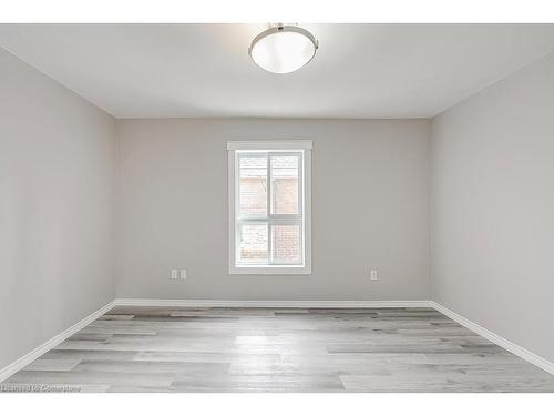 33 Rose Avenue, Brantford, ON - Indoor Photo Showing Other Room