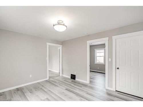 33 Rose Avenue, Brantford, ON - Indoor Photo Showing Other Room