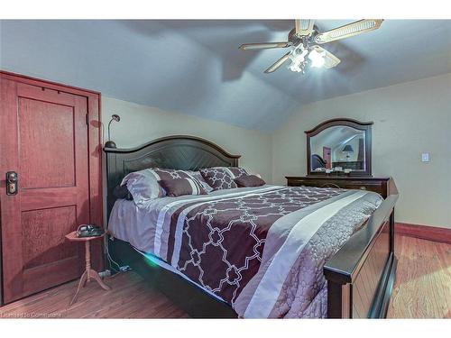 95 Talbot Road, Delhi, ON - Indoor Photo Showing Bedroom