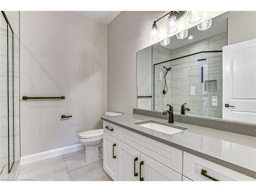 389 Argyle Avenue, Delhi, ON - Indoor Photo Showing Bathroom