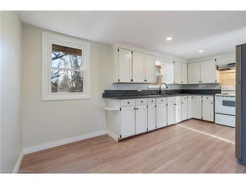 49 Nelson Street, Simcoe, ON - Indoor Photo Showing Kitchen