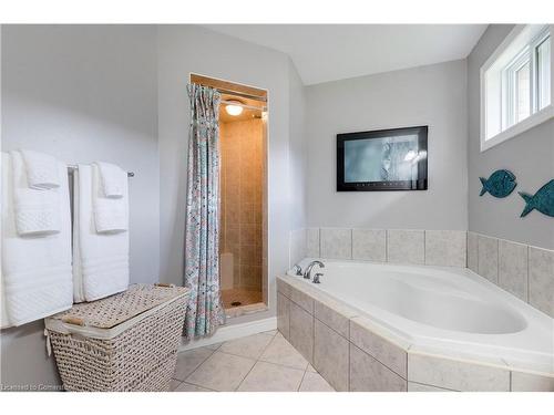 11 Sea Breeze Drive, Port Dover, ON - Indoor Photo Showing Bathroom