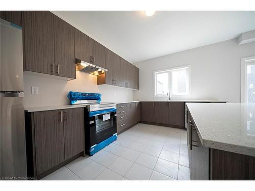 6 Tulip Crescent, Simcoe, ON - Indoor Photo Showing Kitchen