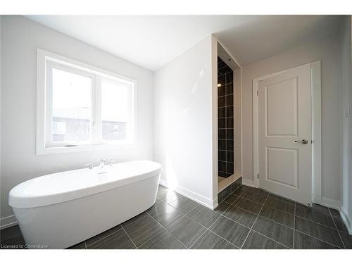 6 Tulip Crescent, Simcoe, ON - Indoor Photo Showing Bathroom