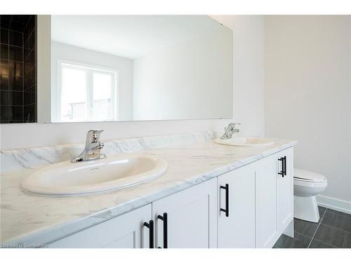 6 Tulip Crescent, Simcoe, ON - Indoor Photo Showing Bathroom