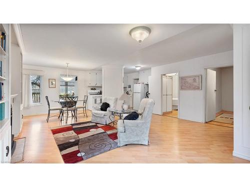 60 Woodhouse Street, Simcoe, ON - Indoor Photo Showing Living Room