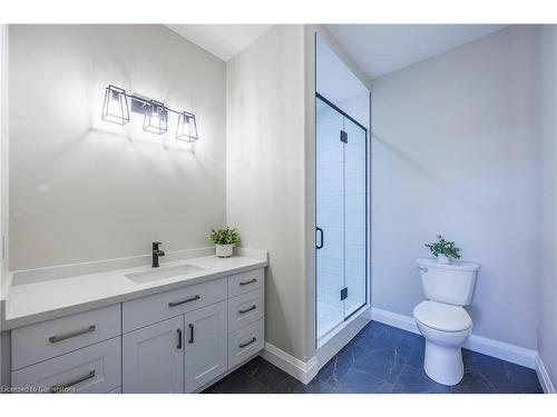 371 Argyle Avenue, Delhi, ON - Indoor Photo Showing Bathroom