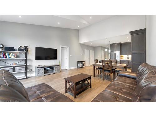 45 Cranberry Crescent, Simcoe, ON - Indoor Photo Showing Living Room