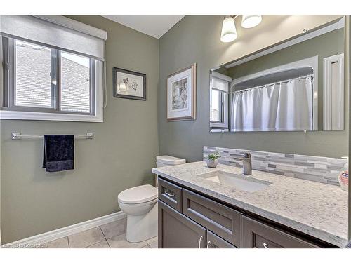 43 Redbud Crescent, Simcoe, ON - Indoor Photo Showing Bathroom