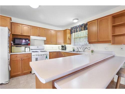 34 Bobolink Drive, Tillsonburg, ON - Indoor Photo Showing Kitchen