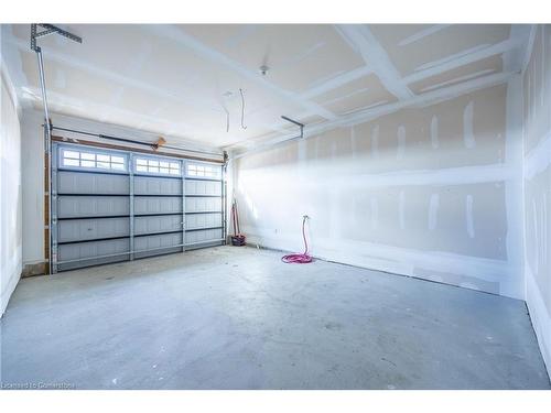 41 Waterthrush Lane, Simcoe, ON - Indoor Photo Showing Garage